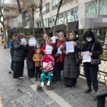 birikimlerini emanet ettikleri kuyumcunun onunde hareket yaptilar Dc2jr1iq