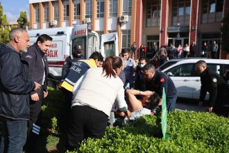 bosanma davasindan cikip esini sirtindan bicakladi fuORV1MI