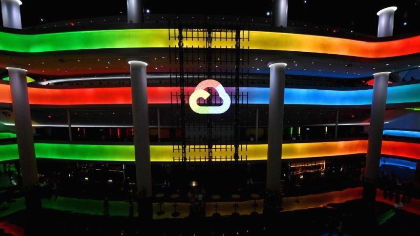 Bulut ağları ortasında temas suratı dakikalara iniyor 71 bulut aglari ortasinda temas surati dakikalara iniyor QVx2lP1X