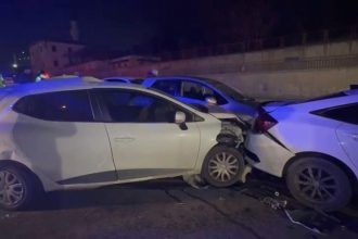 cekmekoyde tunelde zincirleme kaza 7 yarali SBe8GS76