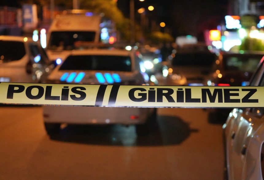 Çekmeköy'de uyuşturucu baskınında çatışma. Bir polis şehit oldu 71 cekmekoyde uyusturucu baskininda catisma bir polis sehit oldu 3BAYIwyR