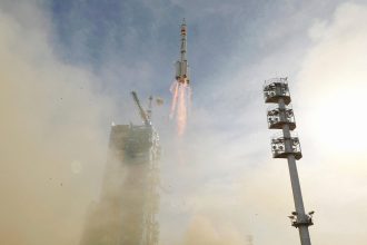 cinin uzay basarisi 371 tonluk guovang uydulariyla kanitlandi RUCHmBep