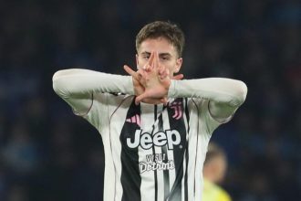 dunyada kenan yildiz cilginligi gol sevinci herkesi zorladi akim baslatti adcaD12Q