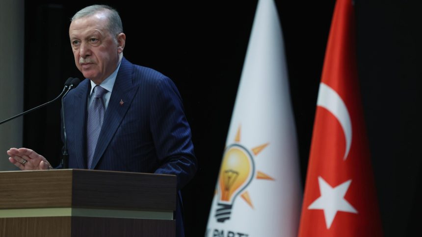 Erdoğan: Türkiye'nin Suriye ve Gazze'de yaşananlar karşısında duruşu insan hakları destanıdır 69 erdogan turkiyenin suriye ve gazzede yasananlar karsisinda durusu insan haklari destanidir AYQXwxv7