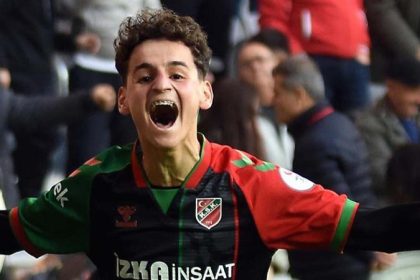 fenerbahceden 3 lige kanca 18 yasindaki yildiz adayi transferin gozdesi FCKiVKlZ