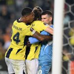 fenerbahceden gonderildi yeni grubunda olay oldu hocasi oynamak istemedi cok kizdim diyerek ates puskurdu F11DXI35