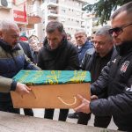 feyyaz ucarin vefat eden torunu topraga verildi l9qmAfxZ