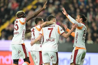 galatasaray antalya deplasmaninda farkli kazandi osimhen cezali duruma dustu Sil5A8fa