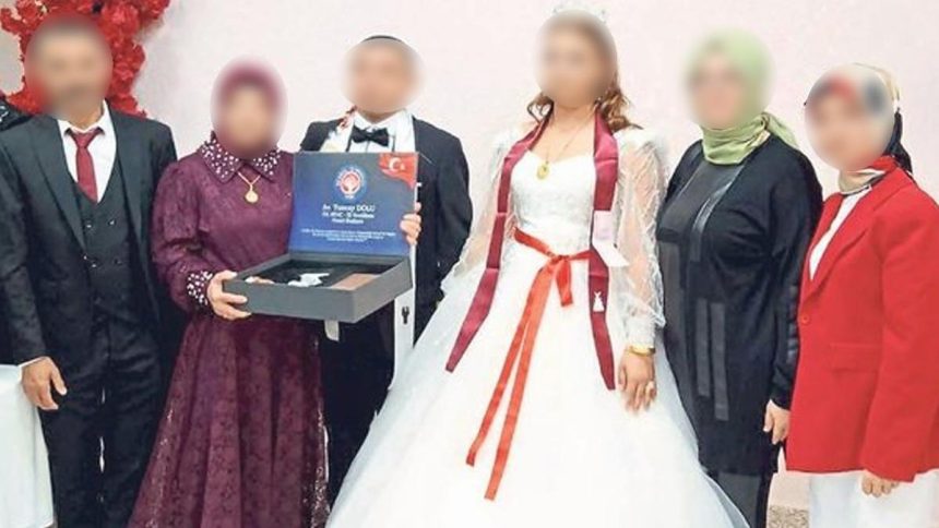 gelin kacti damadin babasi kendini asti X3Fr9MEE