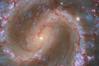 hubbledan kayip galaksinin en net imgesi ezP8fJmM