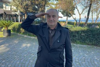 ikili vatandaslik aldi 5 torun sahibi lakin 62 yasinda askere cagrildi DBSD4zcI