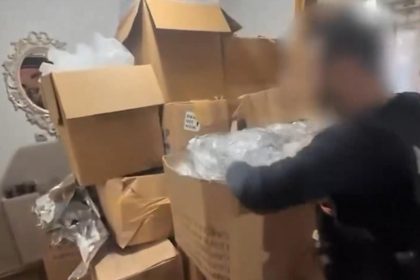 istanbul ve izmirde uyusturucu operasyonu milyonlarca hap ele gecirildi hXDewYxp