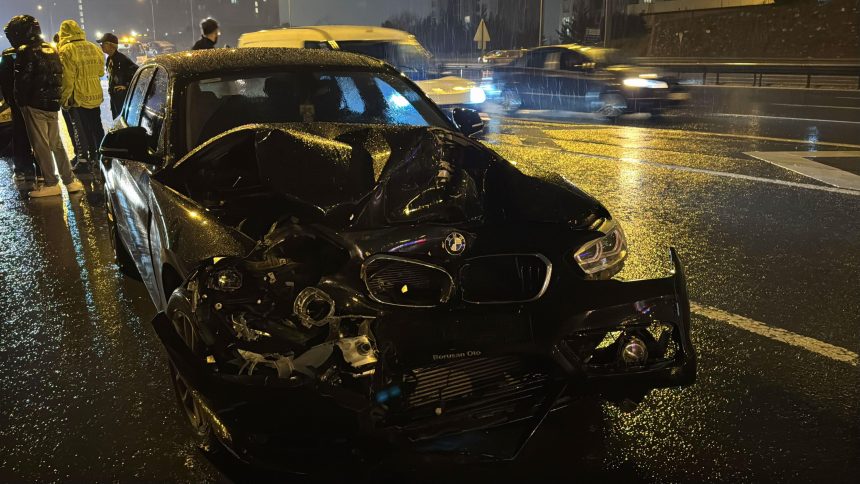 İstanbul'da 7 aracın karıştığı zincirleme kaza 71 istanbulda 7 aracin karistigi zincirleme kaza hKfSZLEO