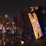 istanbulda ozel halk otobusu devrildi bIMY5HSg