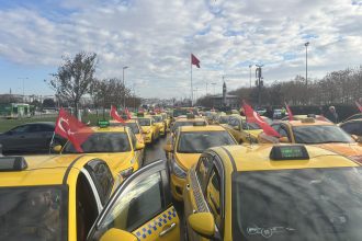 istanbulda taksicilerden korsan nakliyecilige reaksiyon JKzDnpxI