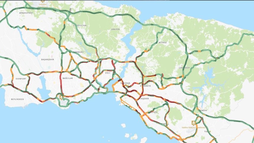 istanbulda trafik adim adim ilerliyor JdVS5kPk