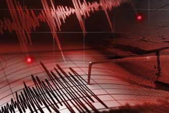 japonya aciklarinda 72 buyuklugunde zelzele XeR54JzM