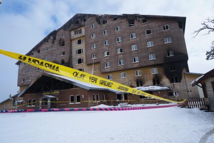 kartalkaya otel yangini davasi 9 bakanlik iscisi hakkinda yurt disi cikis yasagi wQVNM63D