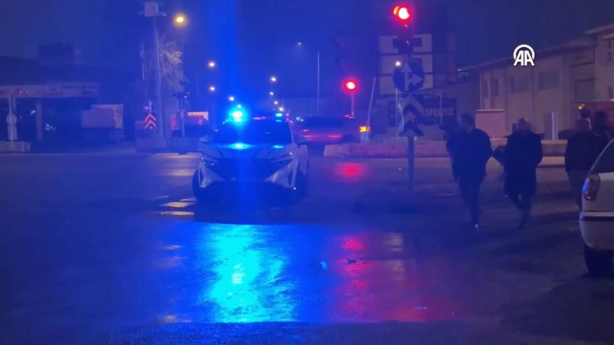 kavsakta feci kaza 1 kisi oldu 6 kisi yaralandi JudtPTdH