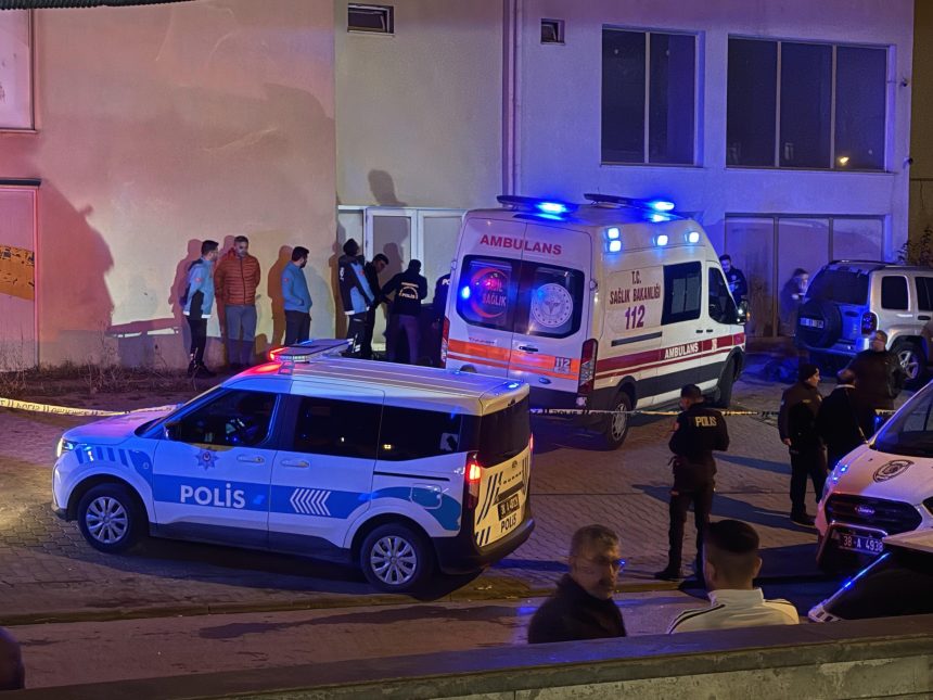 Kayseri'de 11. kattan düşen çocuk hayatını kaybetti 71 kayseride 11 kattan dusen cocuk hayatini kaybetti lA2VWitX