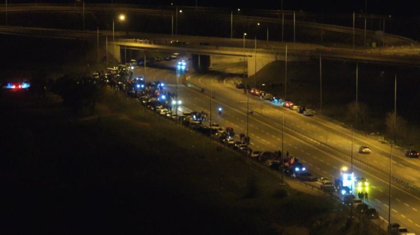 Otoyolda "drift buluşması"na polis baskını 71 otoyolda drift bulusmasina polis baskini U5rGFaal