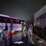 sakaryada zincirleme trafik kazasinda 12 kisi yaralandi SeDC63B6