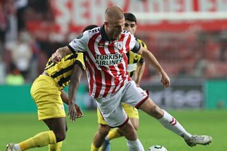 samsunspor firsat tepti aek karsisinda skoru koruyamadi ve birinci kere maglup oldu iWQhVIYq