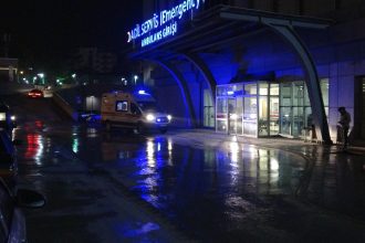 silahla vurup aracina aldi yol kenarina atti TfZQFDpz