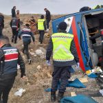 sivasta cezaevi nakil araci devrildi 2si agir 9 yarali ZfhIOwMq