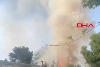 sultanahmet meydanindaki restoranda yangin s2uVTWws