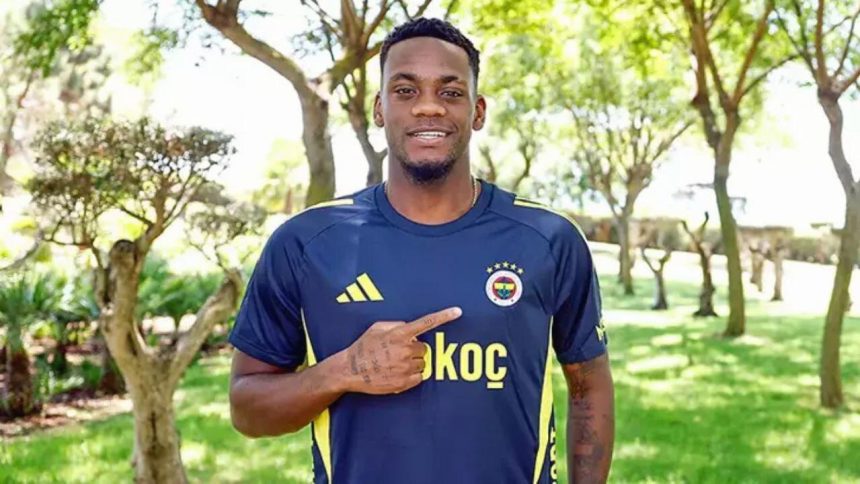 UEFA'dan Jhon Duran'a 2 maç ceza 71 uefadan jhon durana 2 mac ceza gMpHKmrO