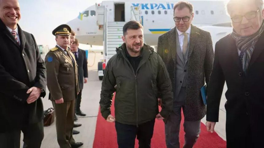 Ukrayna Devlet Başkanı Zelenskiy, Almanya'da 69 ukrayna devlet baskani zelenskiy almanyada wE21H5WJ